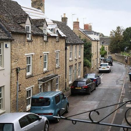 Spacious 1-Bed Apartment With Super King Or Twin In Central Charlbury, Cotswolds Exterior photo