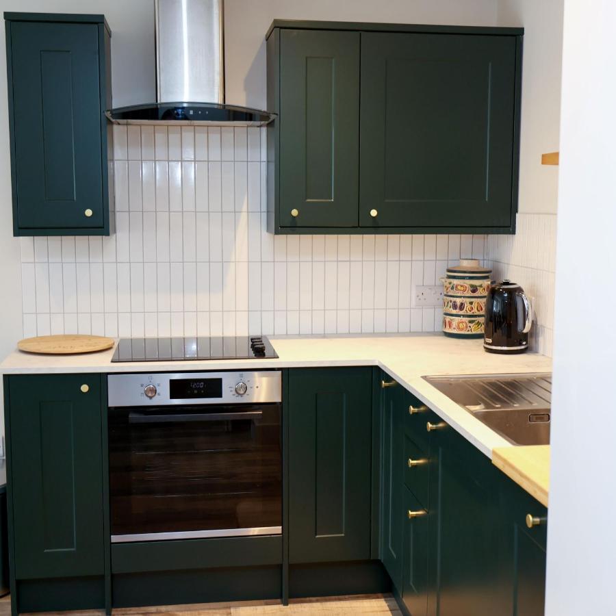 Spacious 1-Bed Apartment With Super King Or Twin In Central Charlbury, Cotswolds Exterior photo
